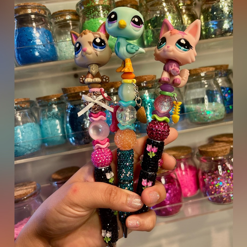 Custom pens 🖊️💕 - Picture 7 of 16